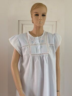 Vintage Barbizon Light Blue Cotton Blend Nightgown Small